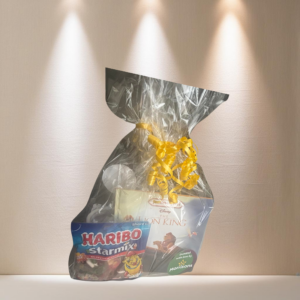 LOT 23 - Child's Bundle (Haribo Starmix & Lion King Book)