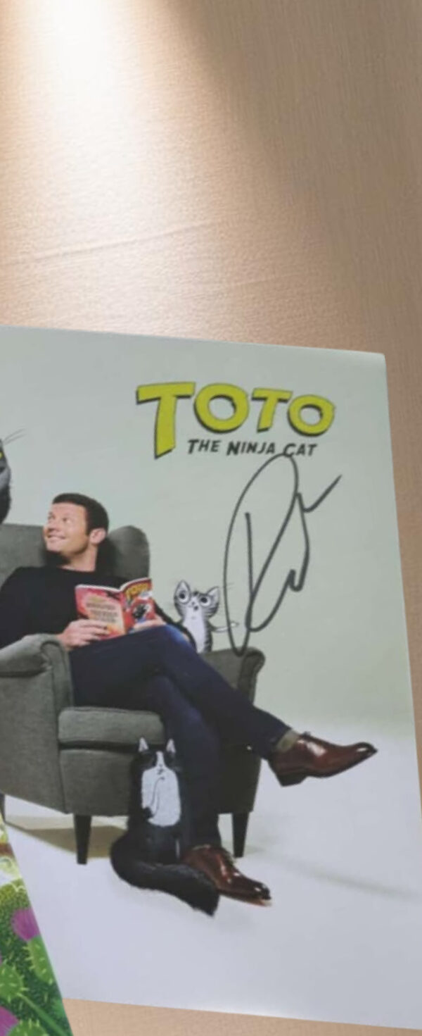 LOT 409 - Dermot O'Leary SIGNED Photo